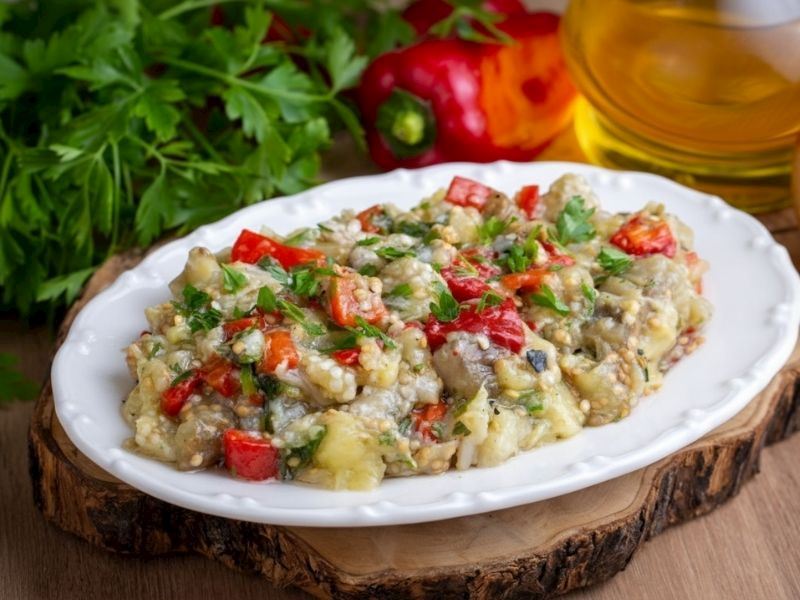 Zeytin Yağlı Közlenmiş Patlıcan Salata